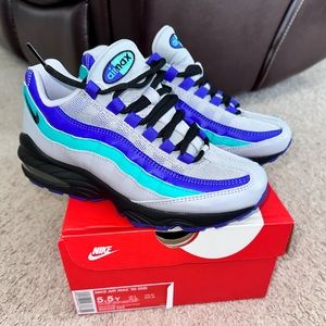 Nike Air Max ‘95 Grade School size 5.5youth